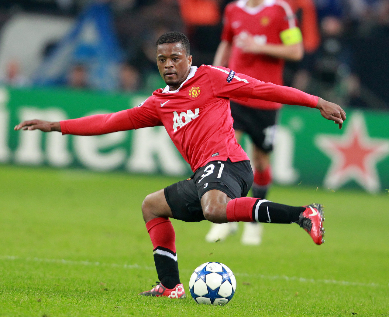 与季后赛强 与季后赛强